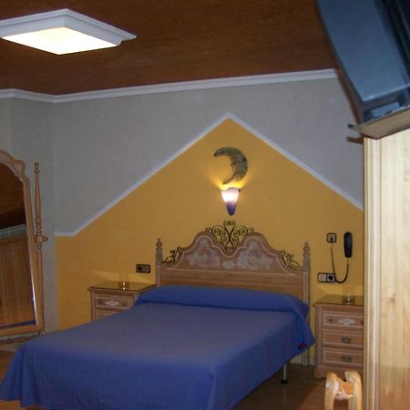 Hostal la Campana Motril Exterior foto