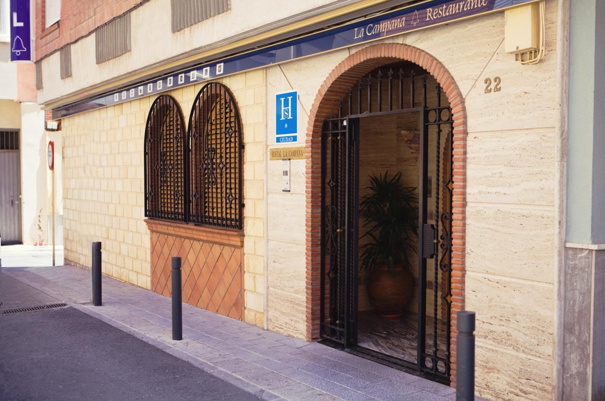 Hostal la Campana Motril Exterior foto
